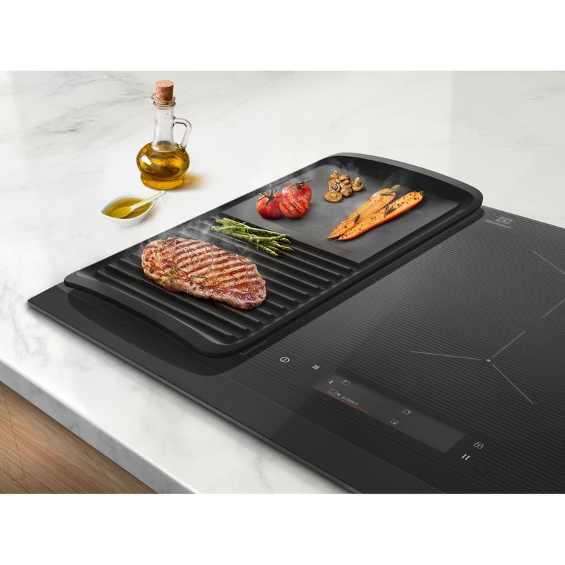 Cooktop_EIS6448_Pespective_Production_Electrolux-1000x1000